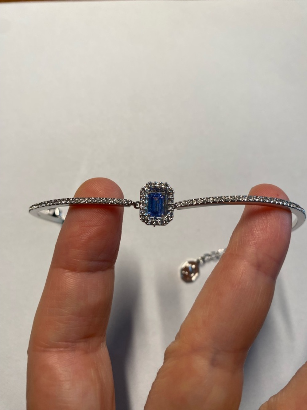 Authentic Swarovski 5620556 Bangle Bracelet With Crystal. From 2023